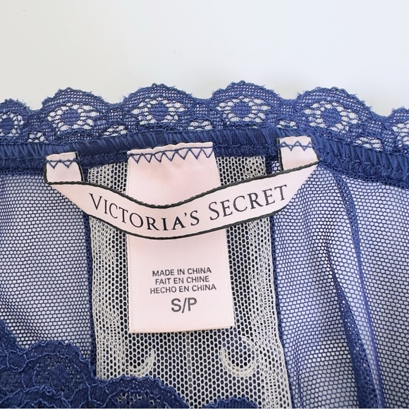 Victoria’s Secret Lace Bralette - Picture 5 of 11